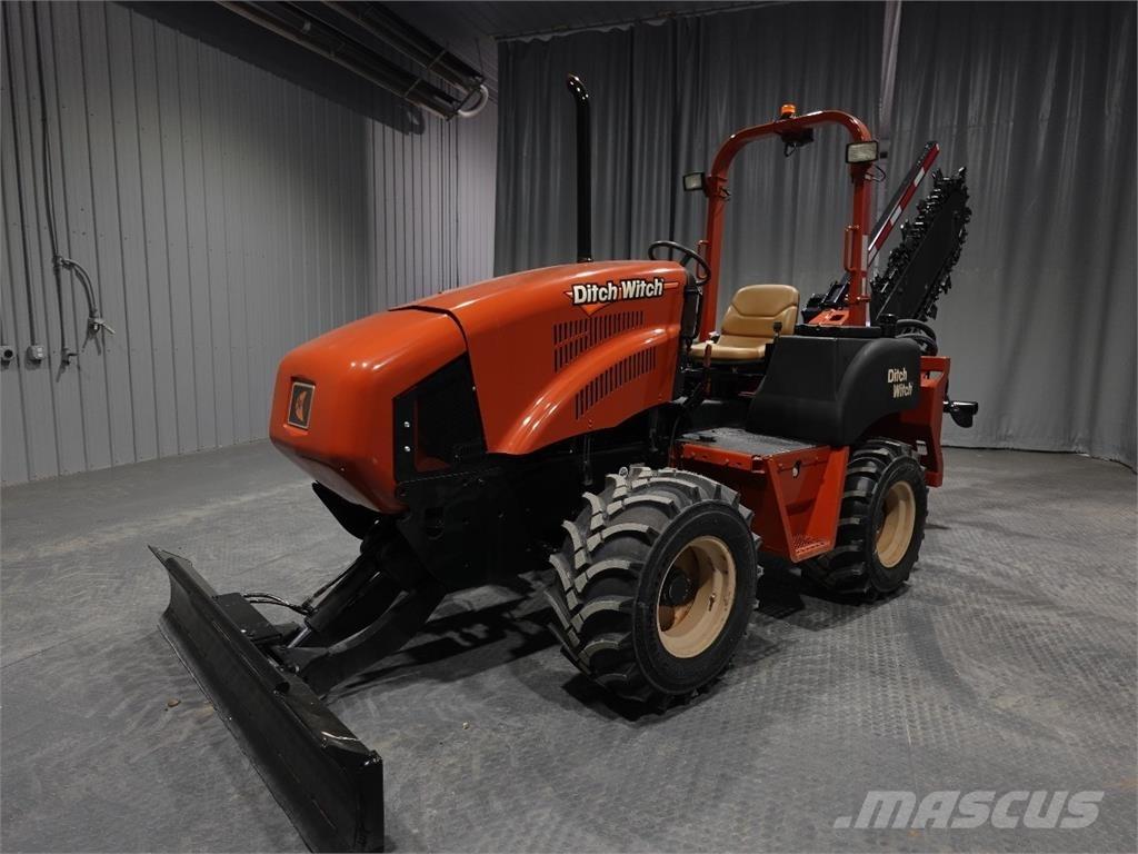 Ditch Witch RT80 Канавокопачі