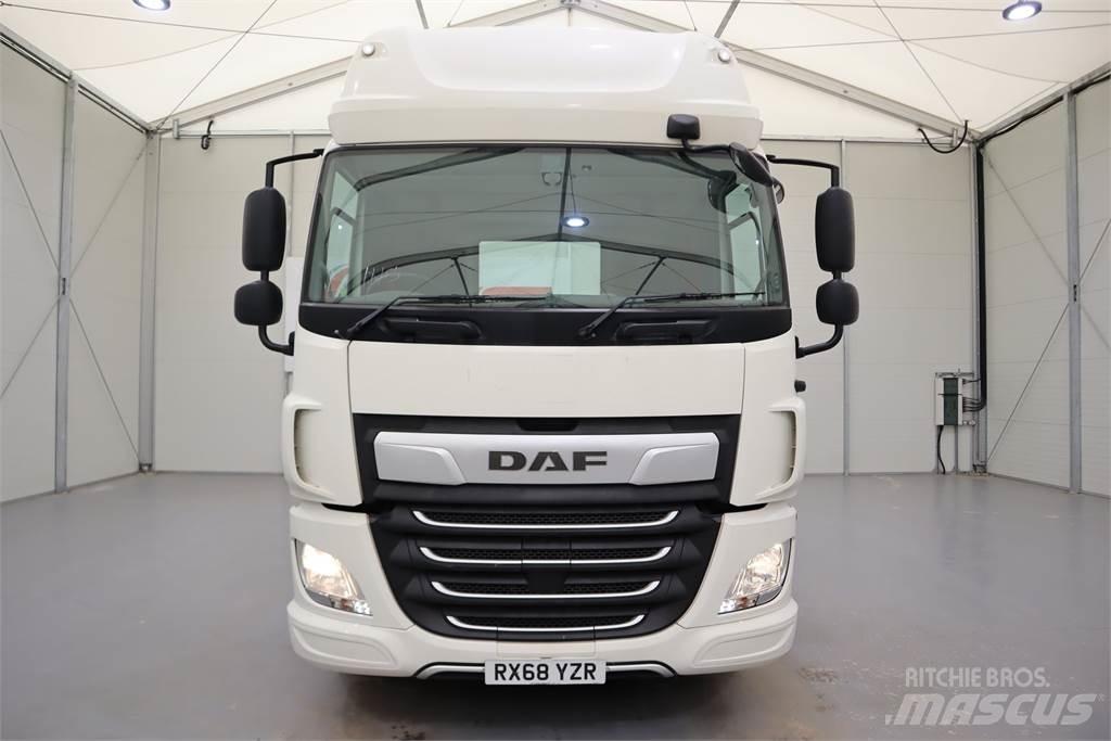 DAF CF450 Тягачі