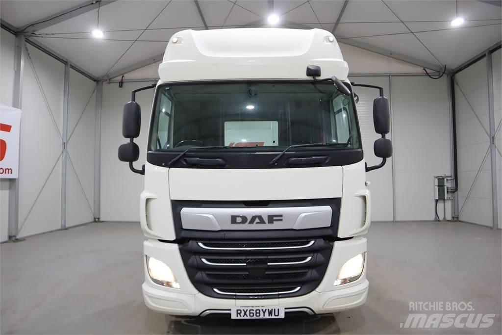 DAF CF450 Тягачі