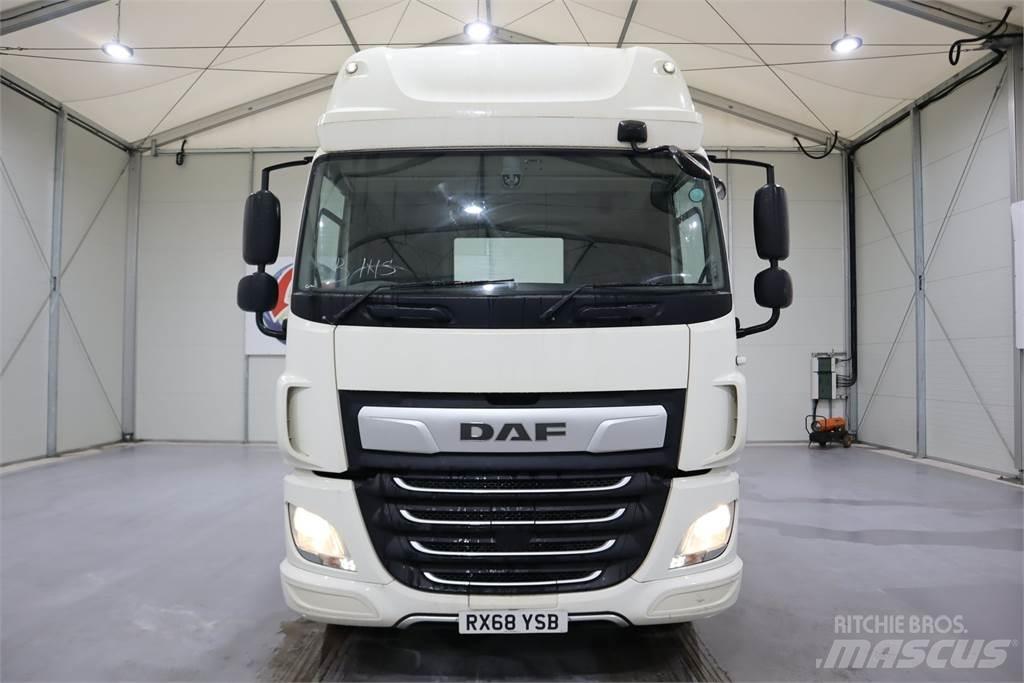 DAF CF450 Тягачі