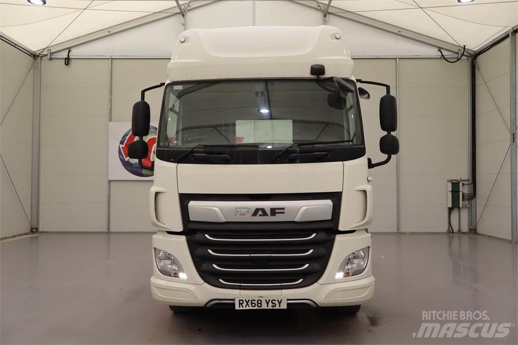 DAF CF450 Тягачі