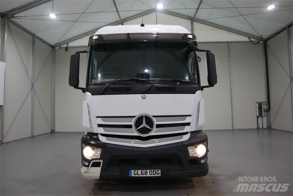 Mercedes-Benz ACTROS 1840 Тягачі