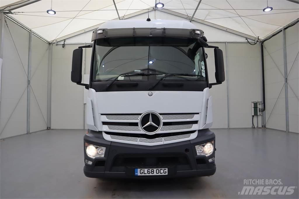Mercedes-Benz ACTROS 1840 Тягачі