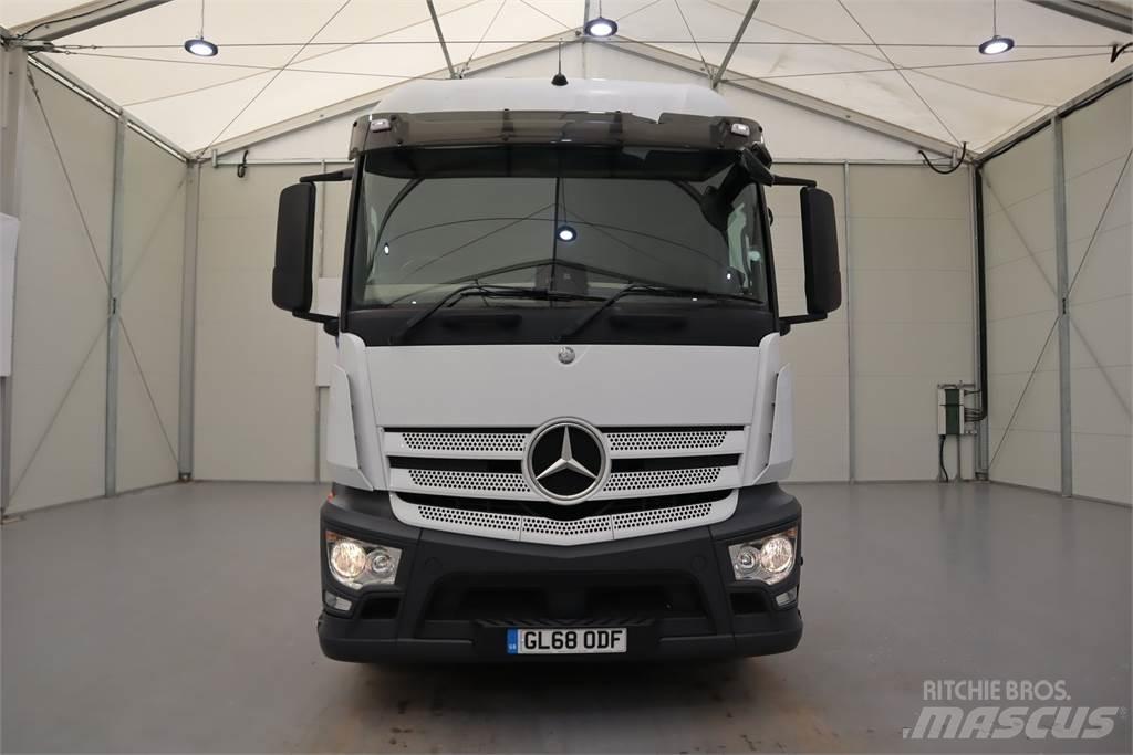 Mercedes-Benz ACTROS 1840 Тягачі