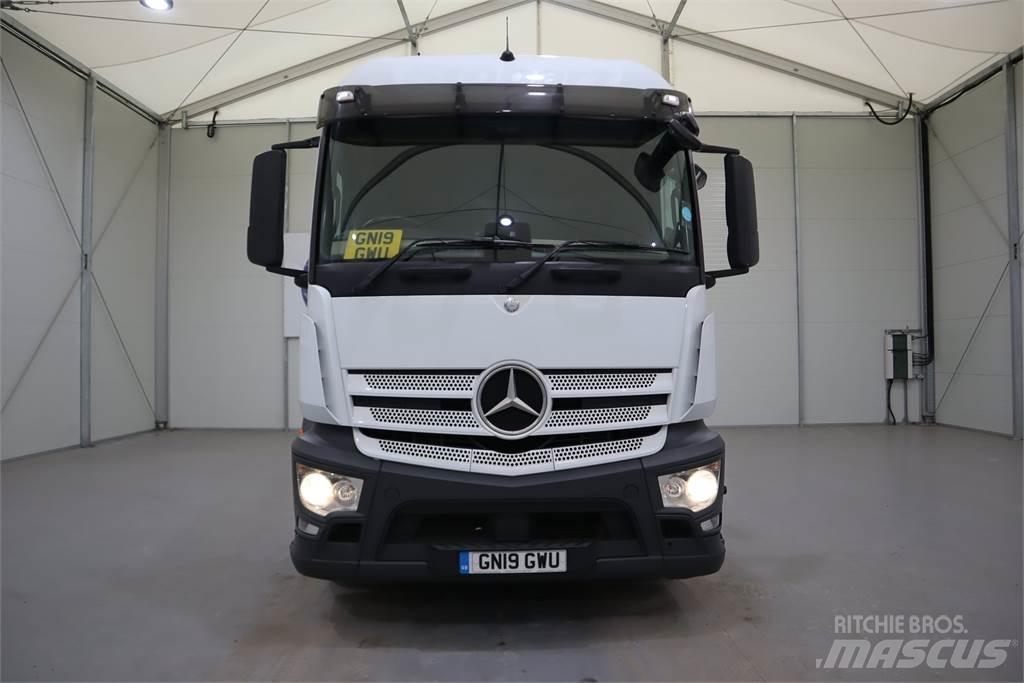 Mercedes-Benz ACTROS 1840 Тягачі