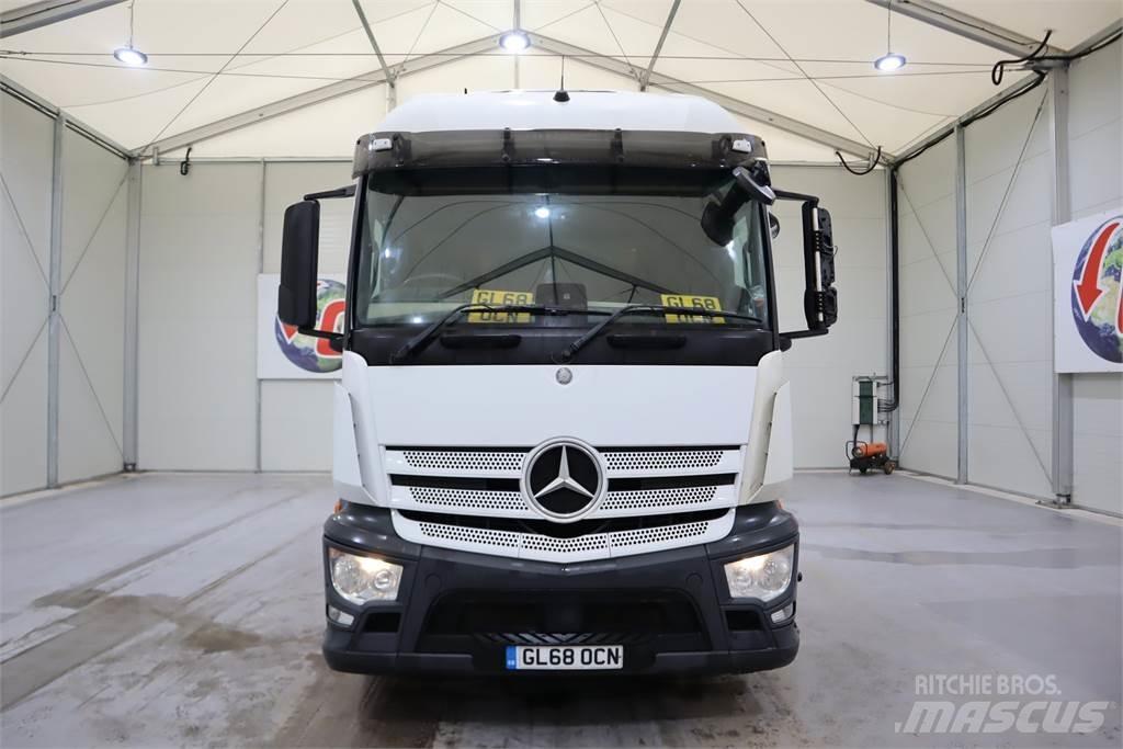 Mercedes-Benz Actros 1840 Тягачі