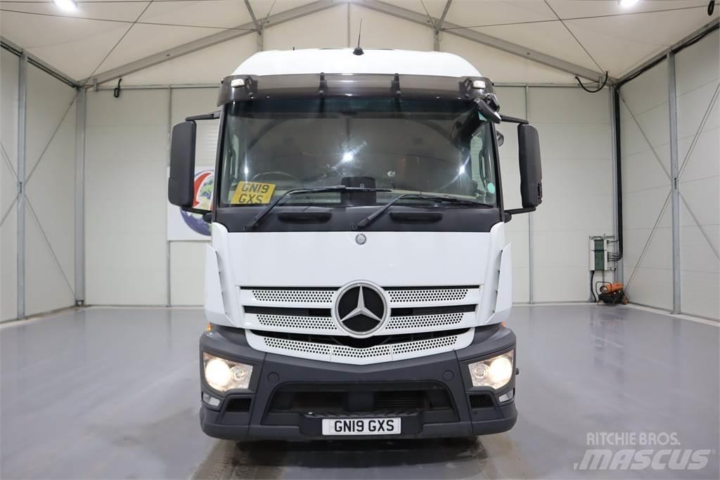 Mercedes-Benz Actros 1840 Тягачі