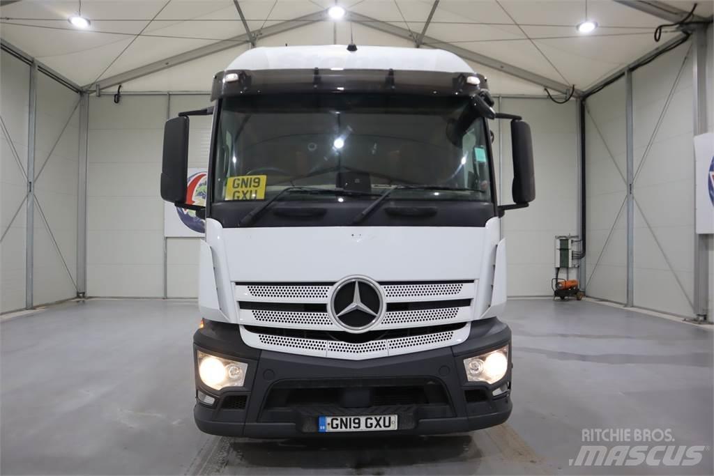 Mercedes-Benz Actros 1840 Тягачі