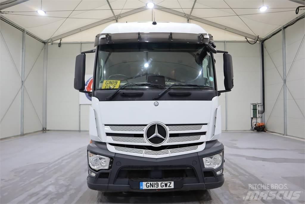 Mercedes-Benz Actros 1840 Тягачі