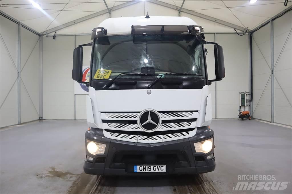 Mercedes-Benz Actros 1840 Тягачі
