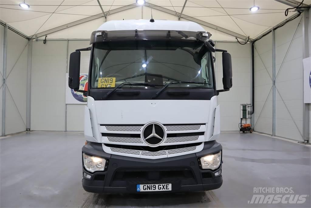 Mercedes-Benz Actros 1840 Тягачі