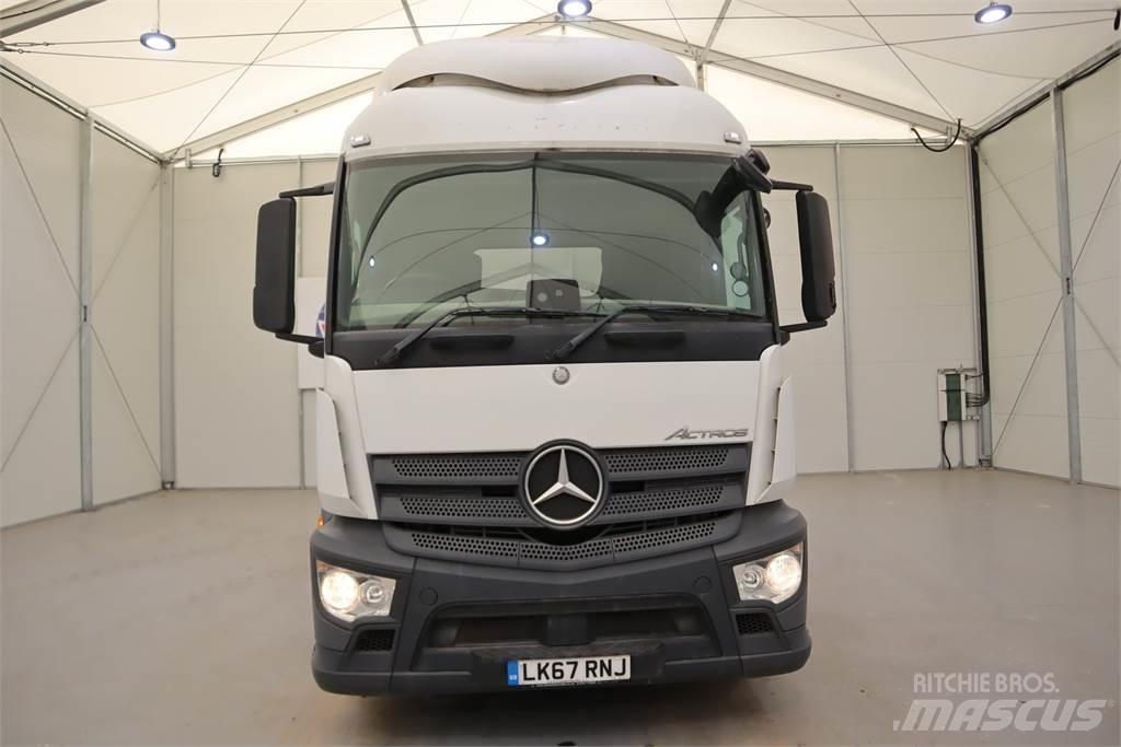 Mercedes-Benz Actros 1843 Тягачі