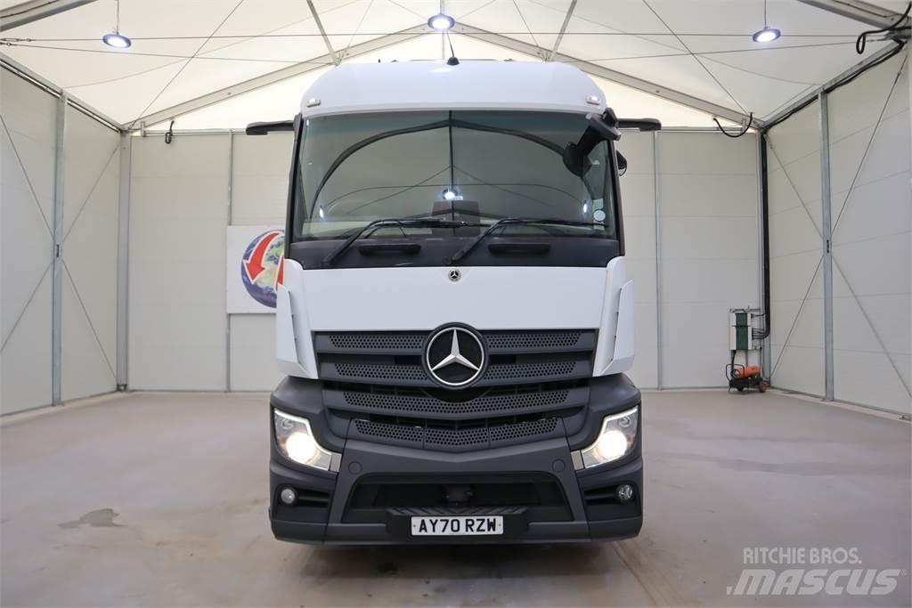 Mercedes-Benz Actros 1845 Тягачі