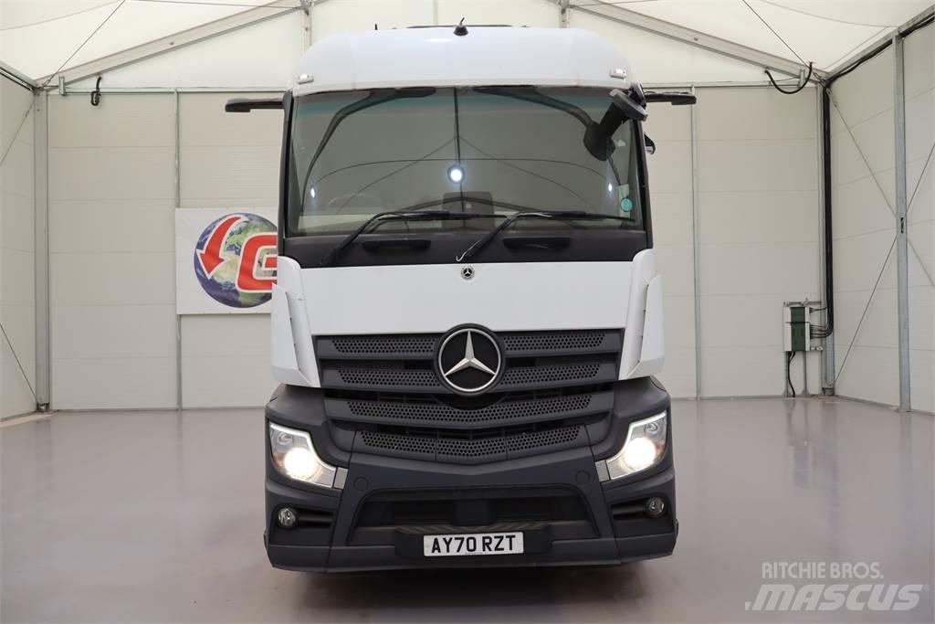 Mercedes-Benz Actros 1845 Тягачі