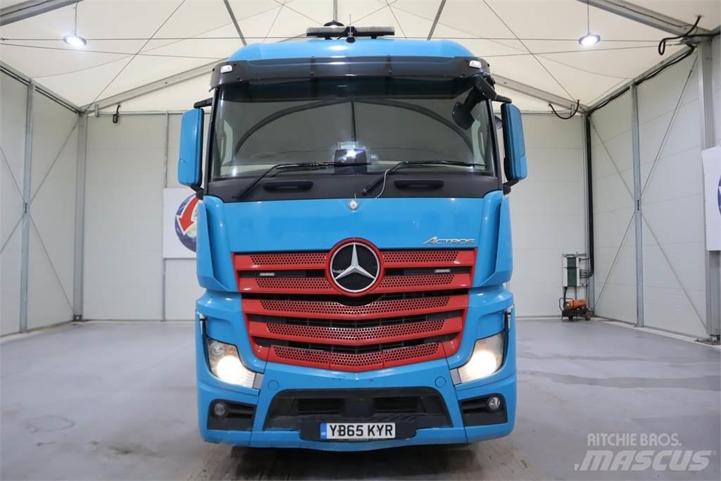 Mercedes-Benz ACTROS 2445 Тягачі