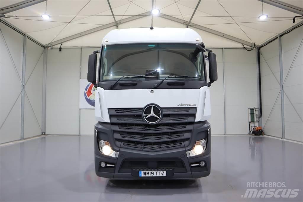 Mercedes-Benz Actros 2543 Тягачі