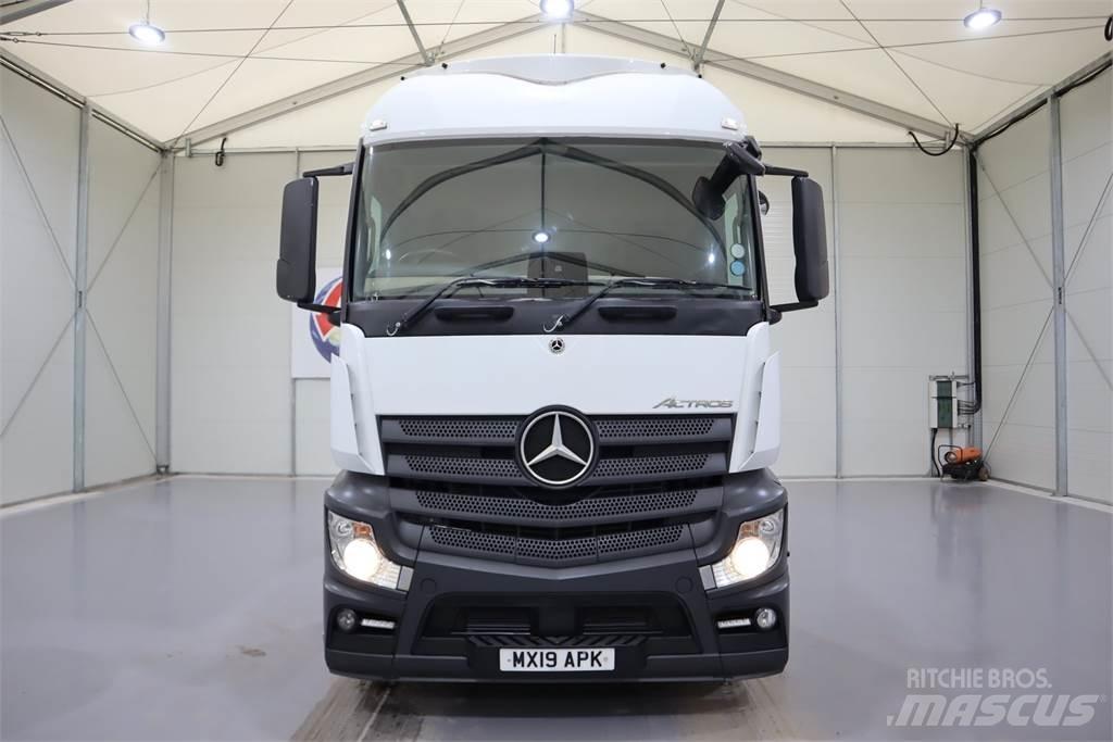 Mercedes-Benz Actros 2545 Тягачі