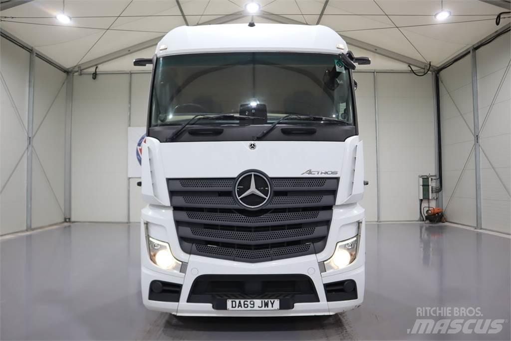 Mercedes-Benz Actros 2545 Тягачі
