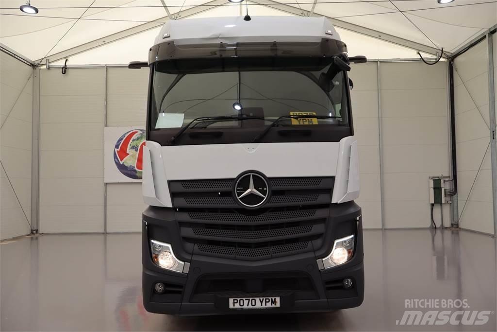 Mercedes-Benz Actros 2545 Тягачі