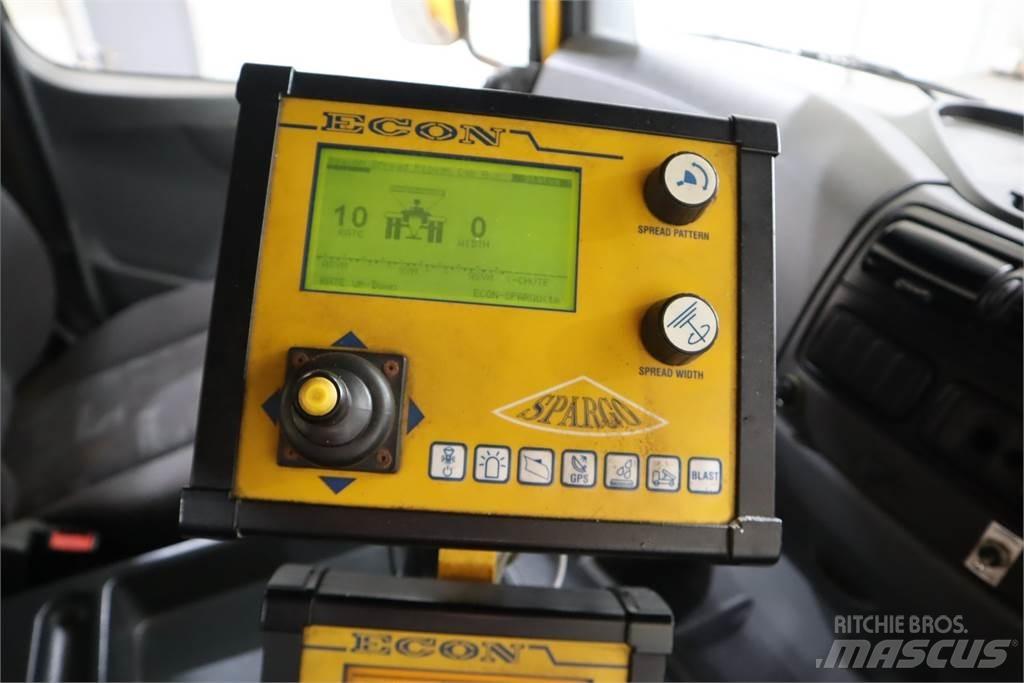 Mercedes-Benz AXOR 2629 Піскорозкидувачі