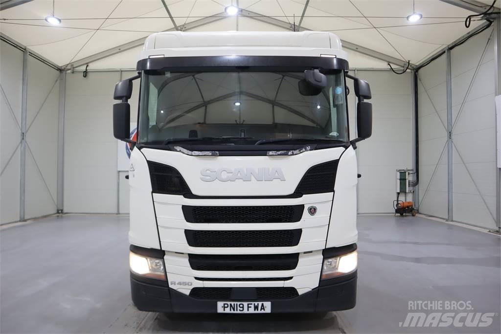 Scania R450 Тягачі
