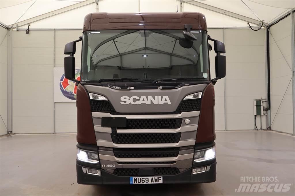 Scania R450 Тягачі