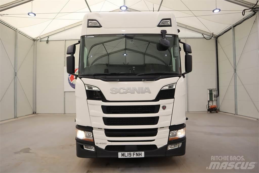 Scania R450 Тягачі