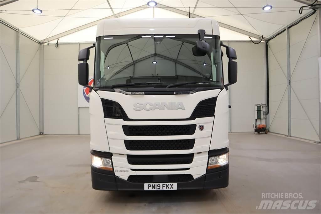 Scania R450 Тягачі