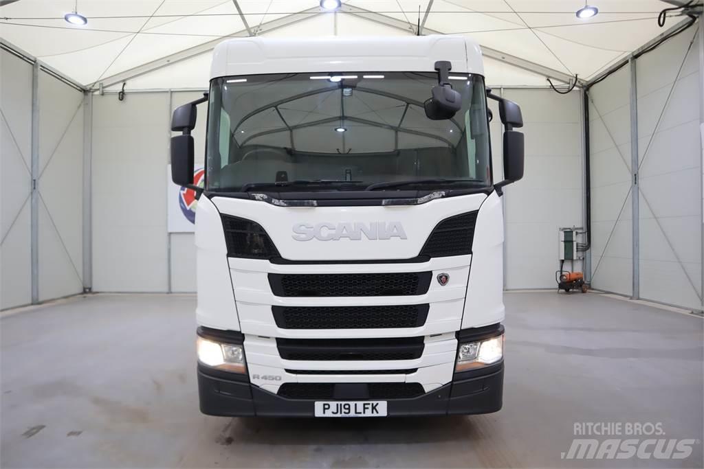 Scania R450 Тягачі