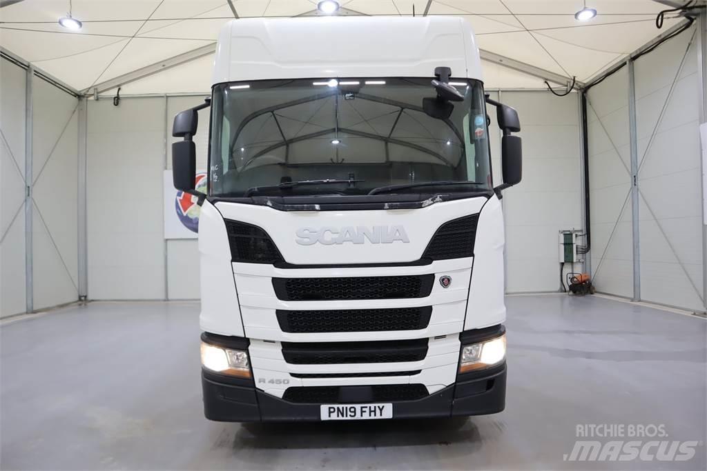Scania R450 Тягачі
