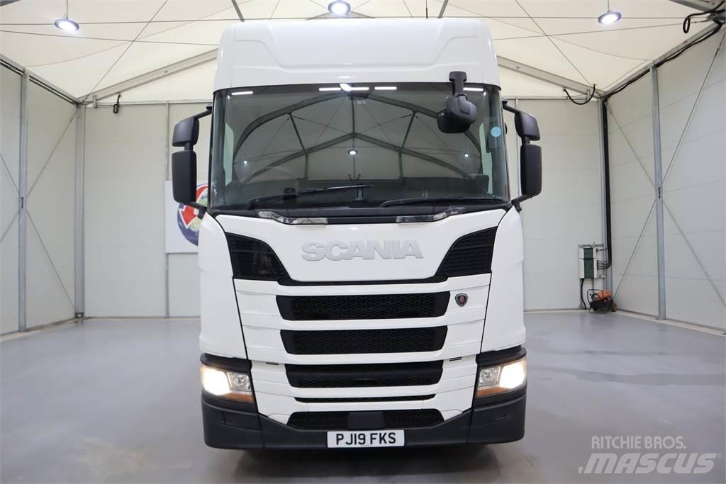 Scania R450 Тягачі