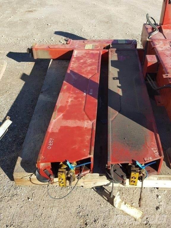 Terex  Запчастини для кранів