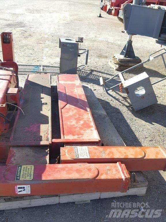 Terex  Запчастини для кранів