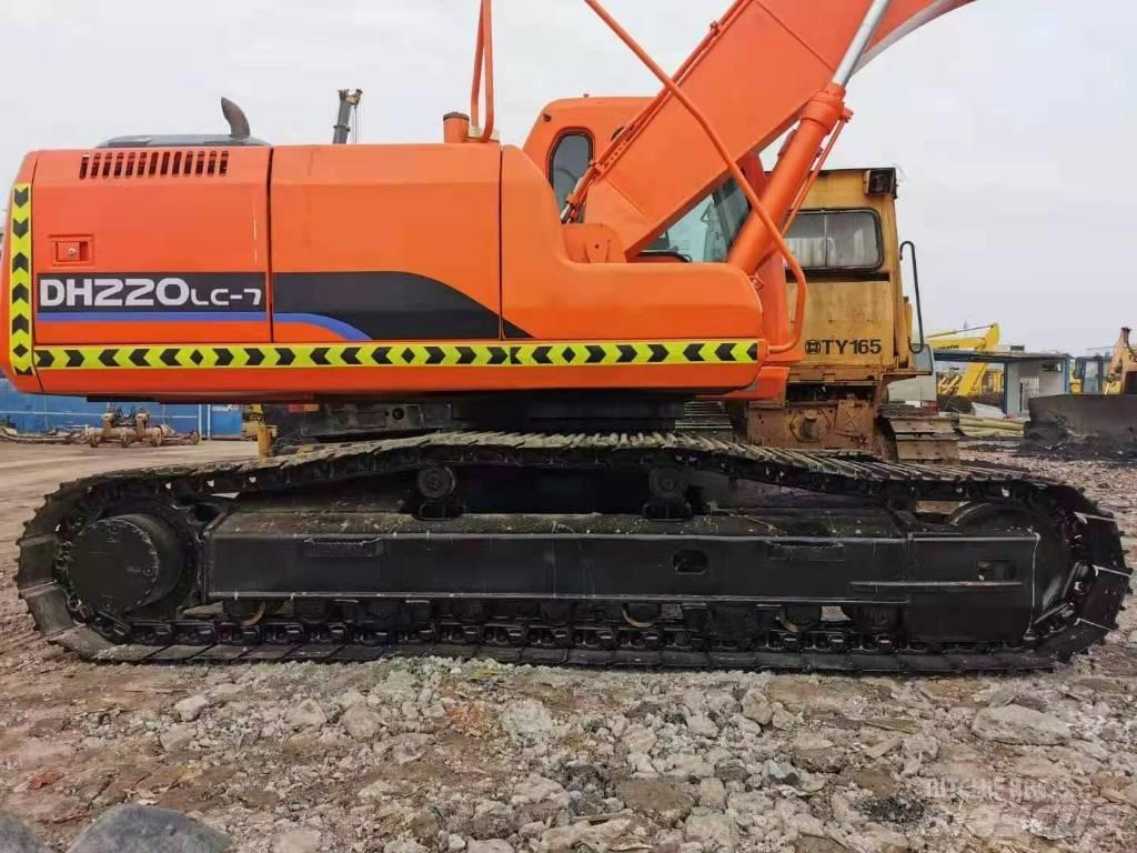 Doosan DH 220 Гусеничні екскаватори