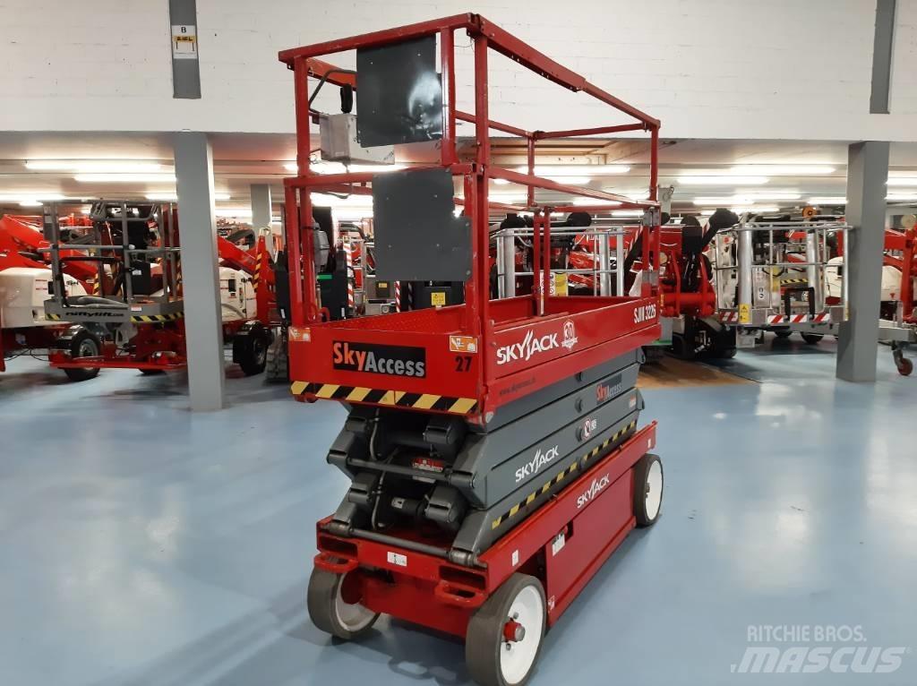 SkyJack SJIII 3226 Підйомники-ножиці