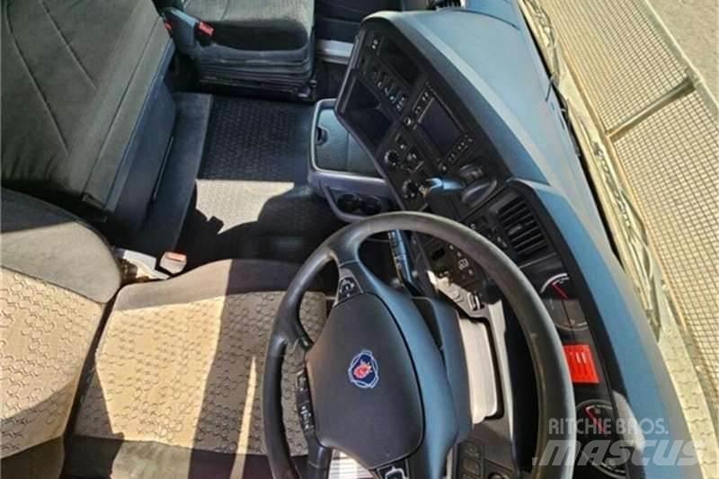 Scania R SERIES Вантажівки / спеціальні