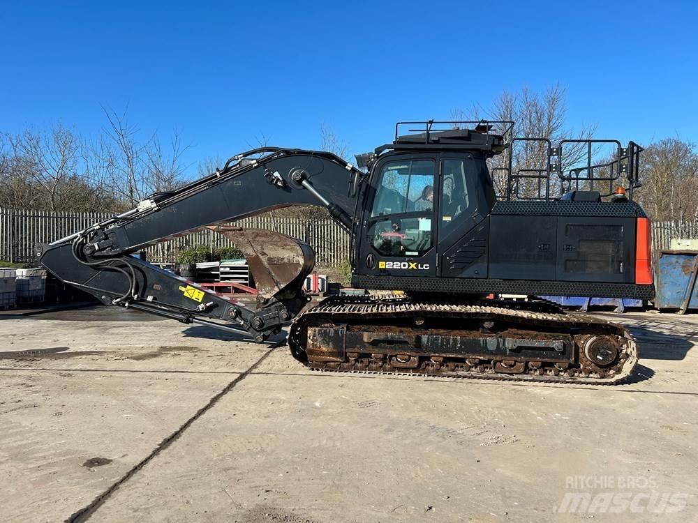 JCB 220X Гусеничні екскаватори
