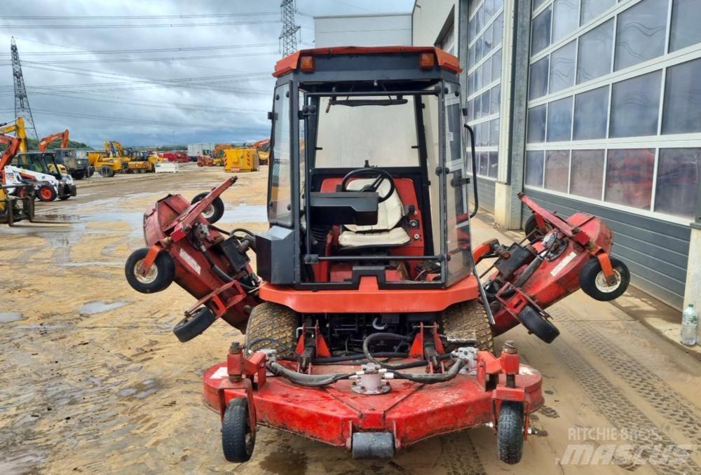Jacobsen HR5111 Самохідні газонокосарки