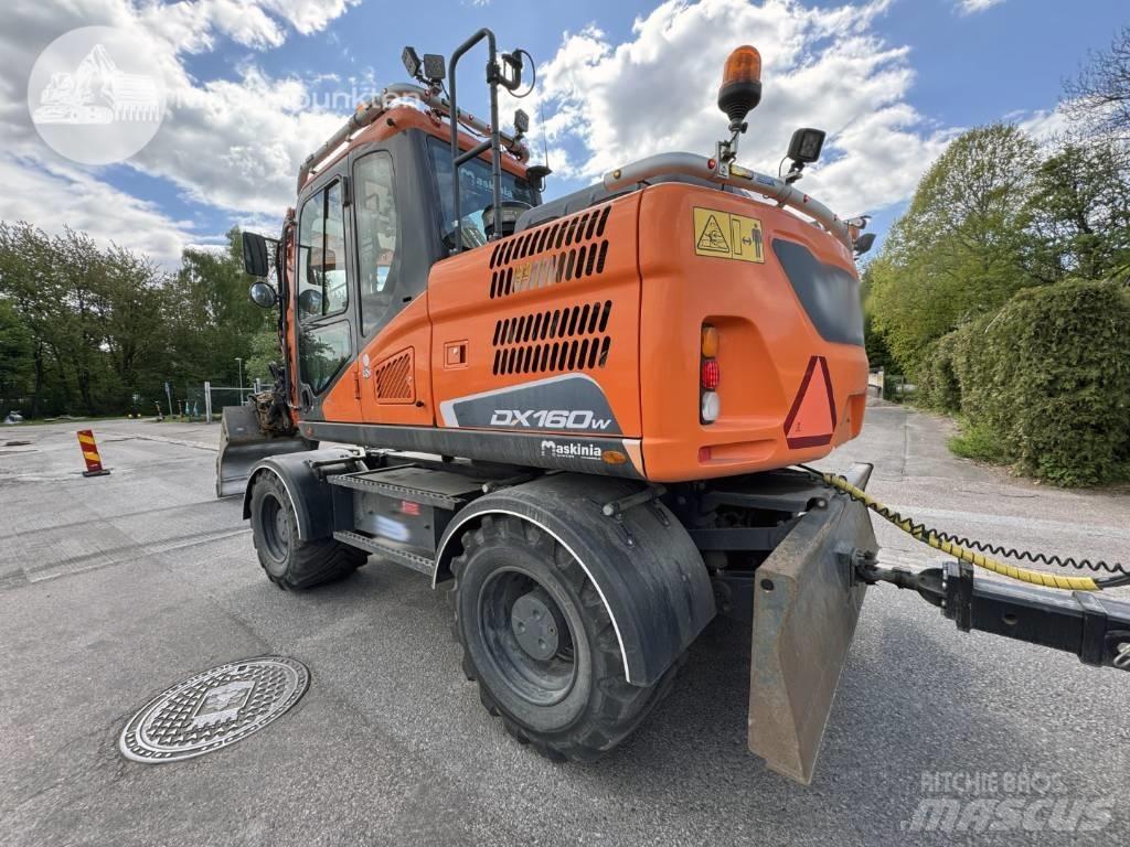 Doosan DX 160 W Колісні екскаватори