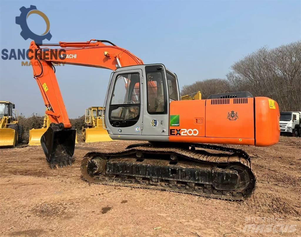 Hitachi EX 200 Гусеничні екскаватори