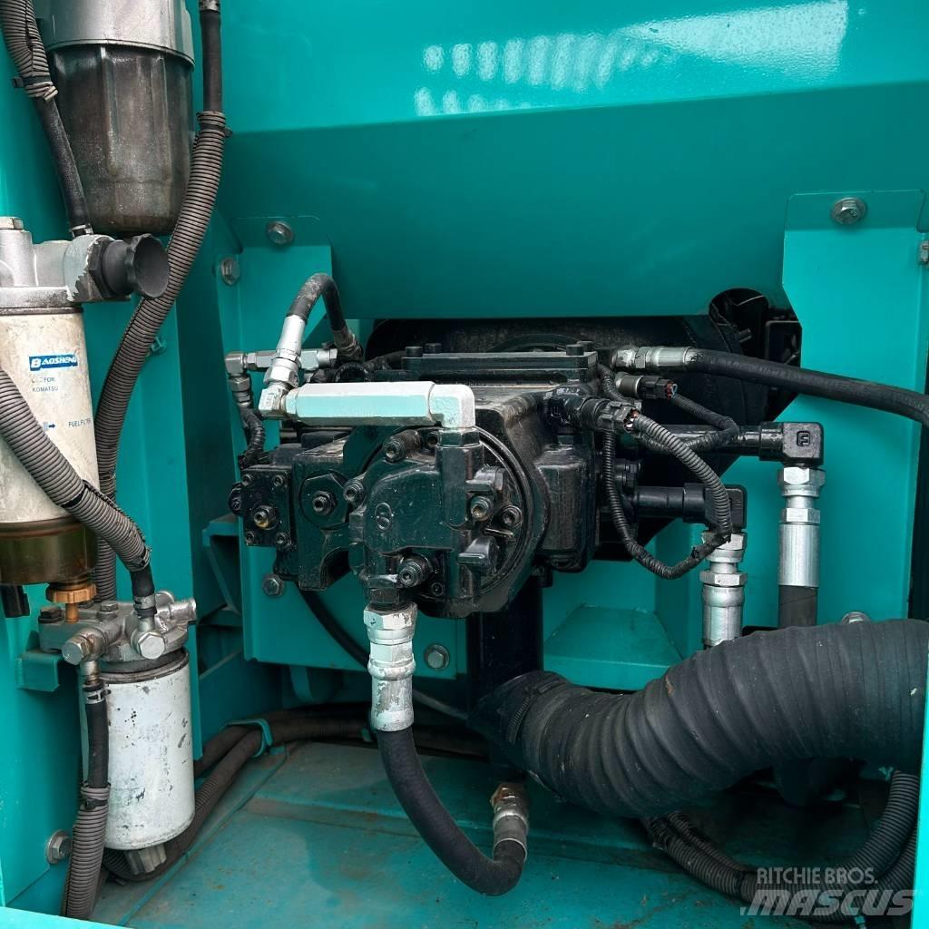 Kobelco 130 Гусеничні екскаватори