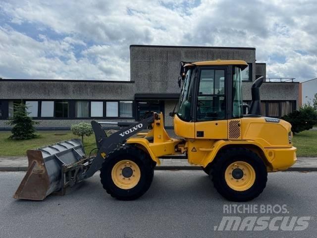 Volvo L 35 G Фронтальні навантажувачі