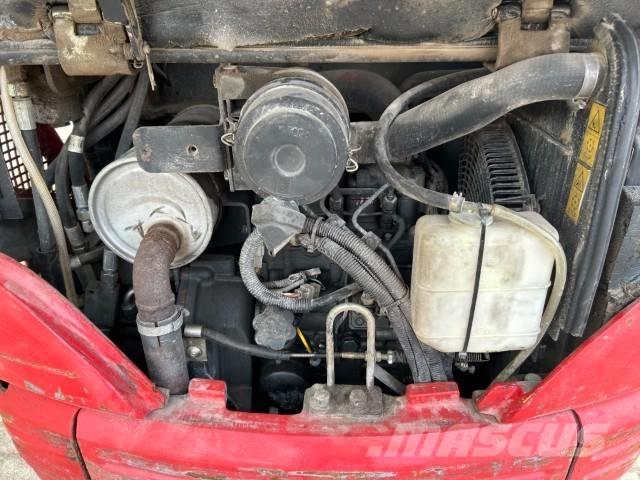 Airman AX 16-3 Гусеничні екскаватори