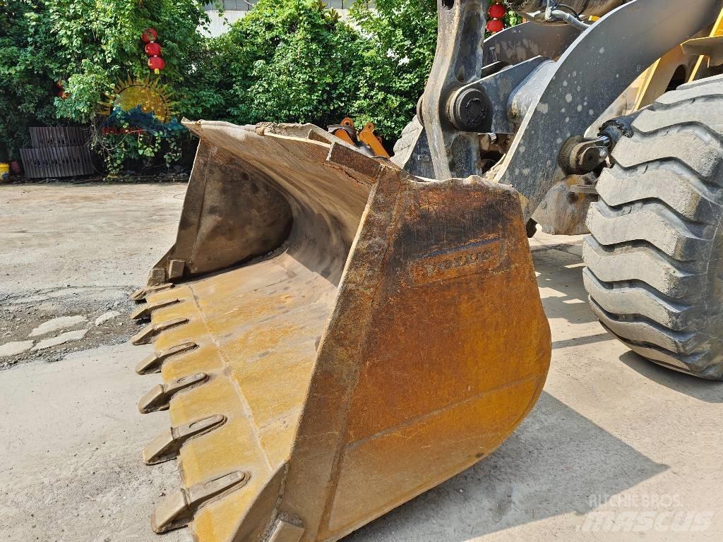 Volvo L 105 Фронтальні навантажувачі