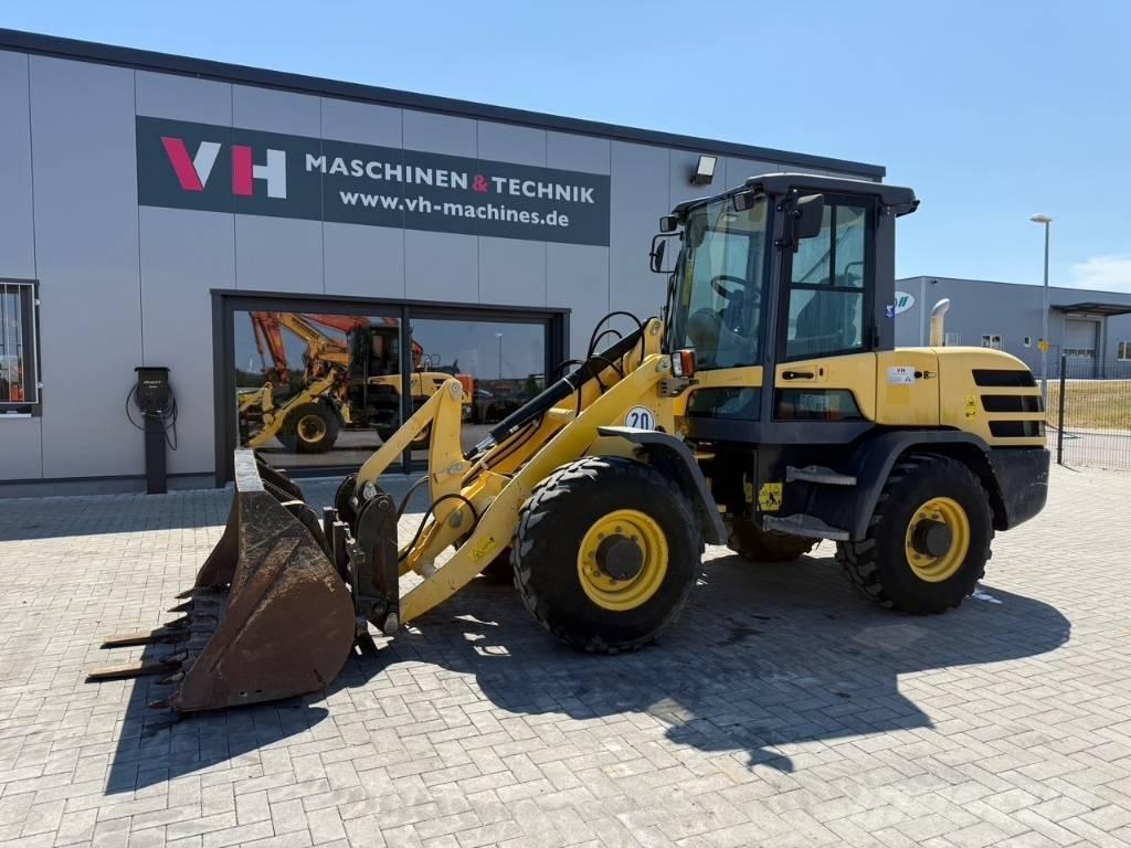 Yanmar V 80 Фронтальні навантажувачі
