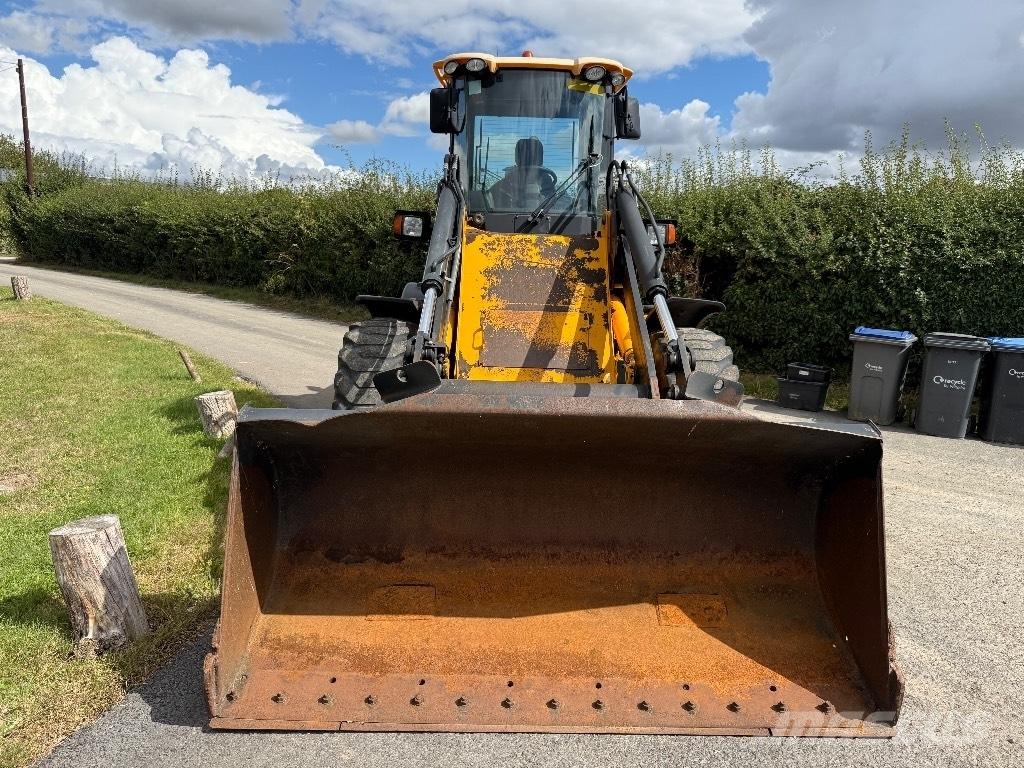JCB 416 HT Фронтальні навантажувачі