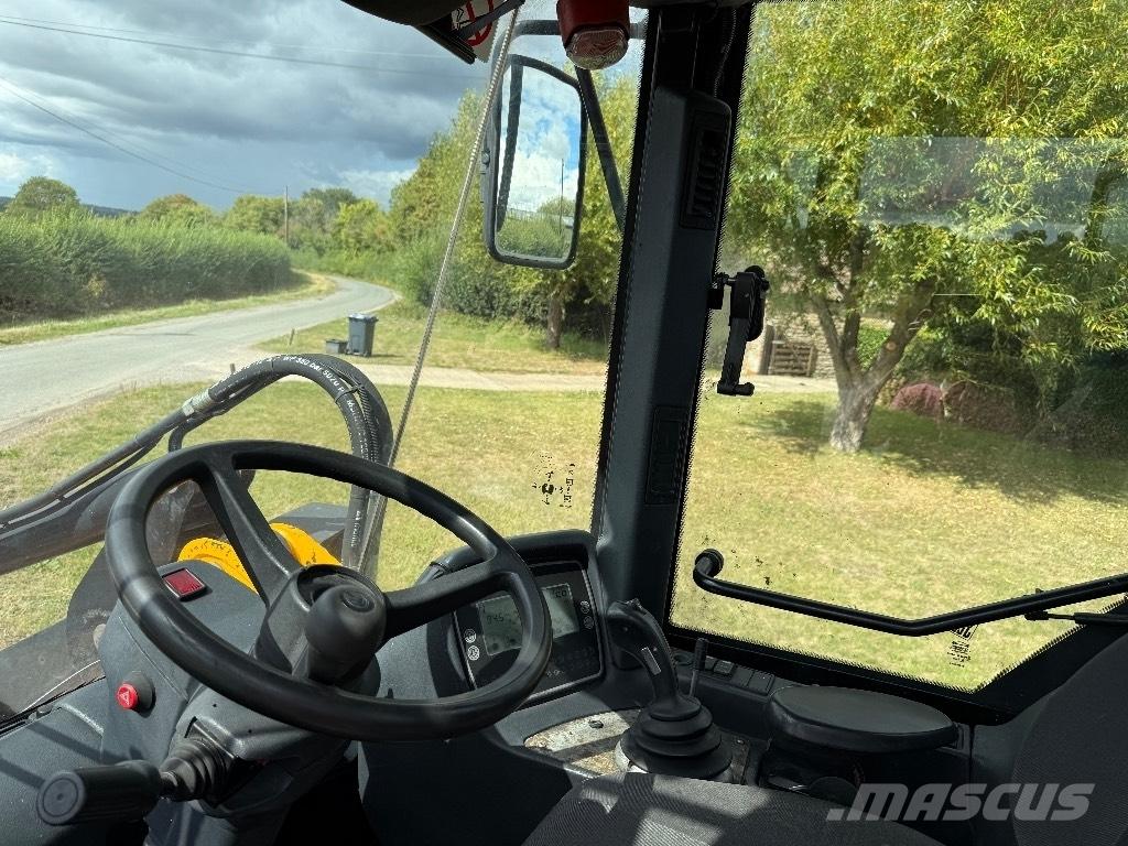 JCB 416 HT Фронтальні навантажувачі