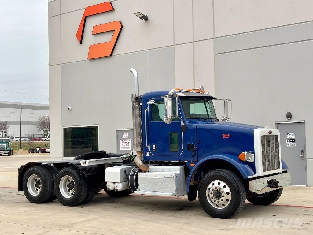 Peterbilt 365 Тягачі