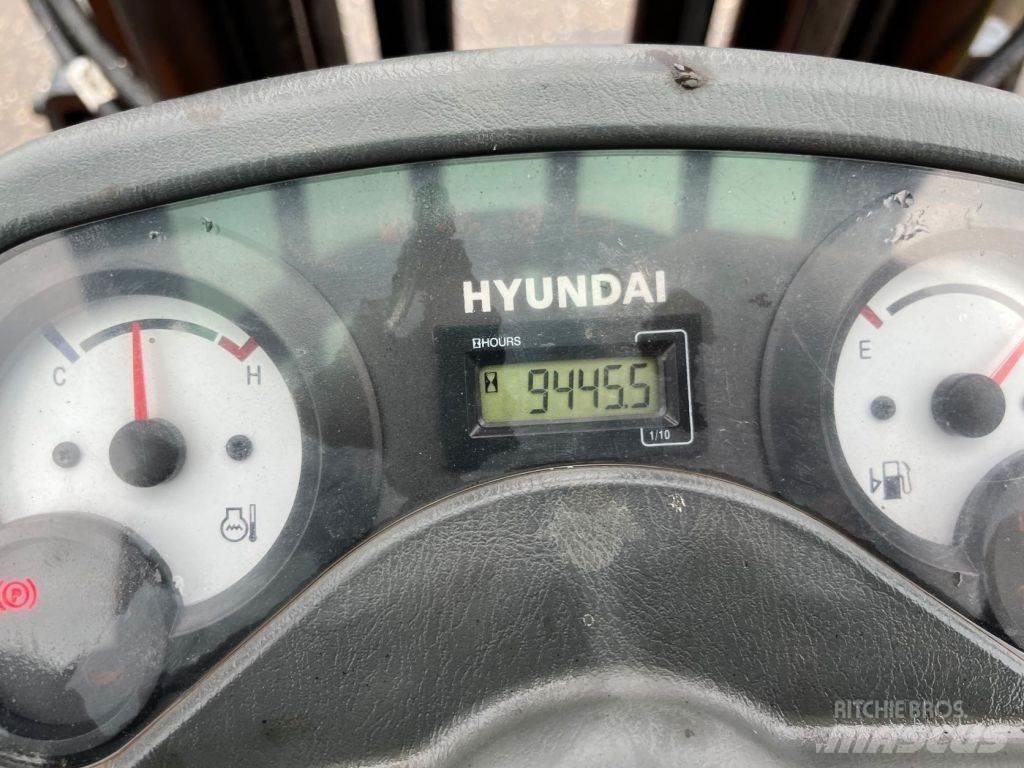 Hyundai 30D-7E Дизельні навантажувачі