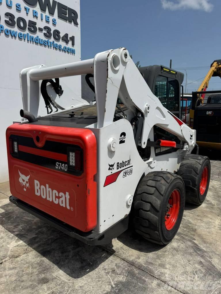 Bobcat S 740 Міні-навантажувачі